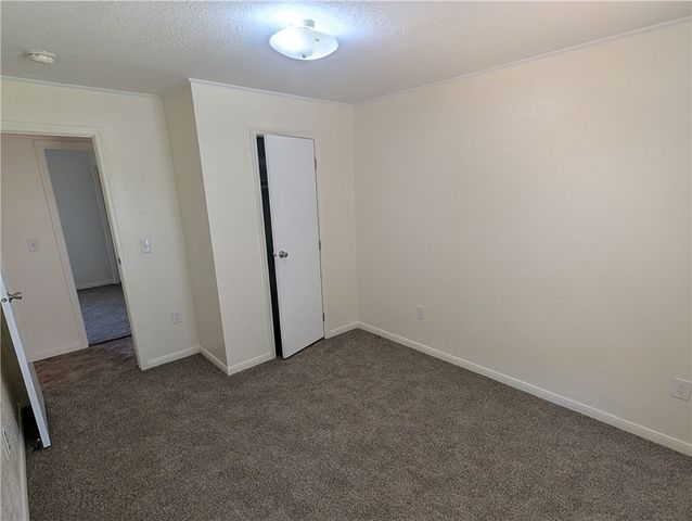 933 Grand View St, Corpus Christi, TX 78418