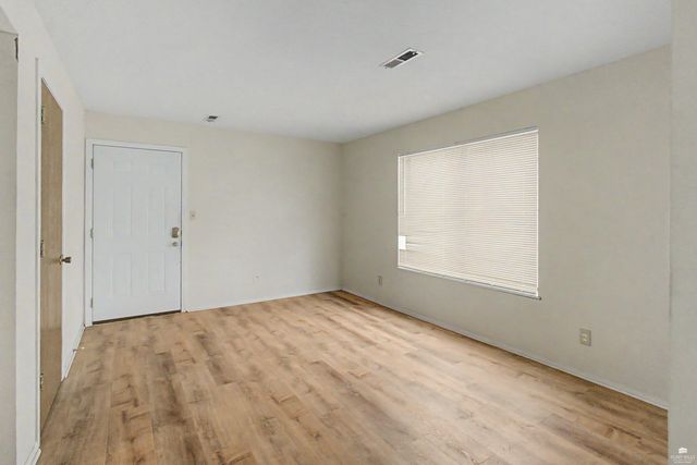 1019 Fremont Street, Manhattan, KS 66502
