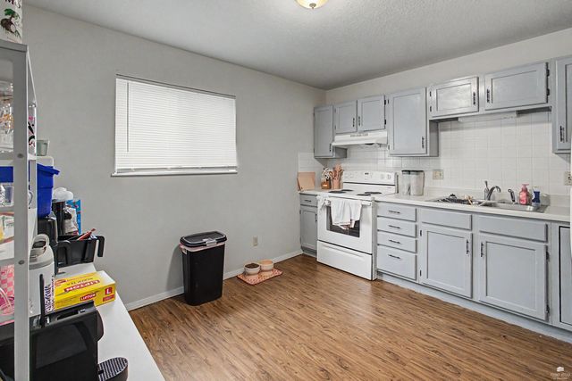 1019 Fremont Street, Manhattan, KS 66502