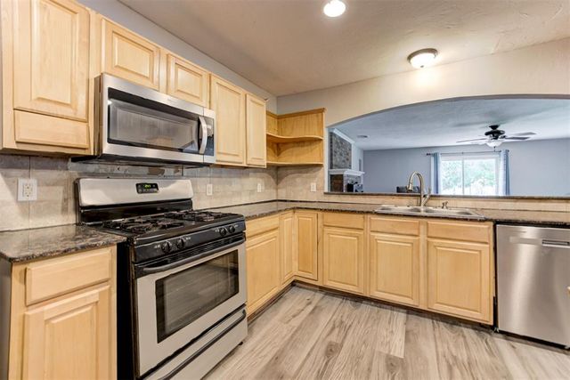 7024 S Kleiner Avenue, Oklahoma City, OK 73097