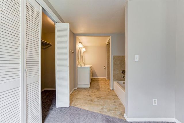 7024 S Kleiner Avenue, Oklahoma City, OK 73097