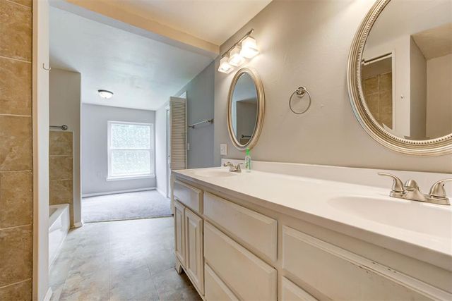 7024 S Kleiner Avenue, Oklahoma City, OK 73097