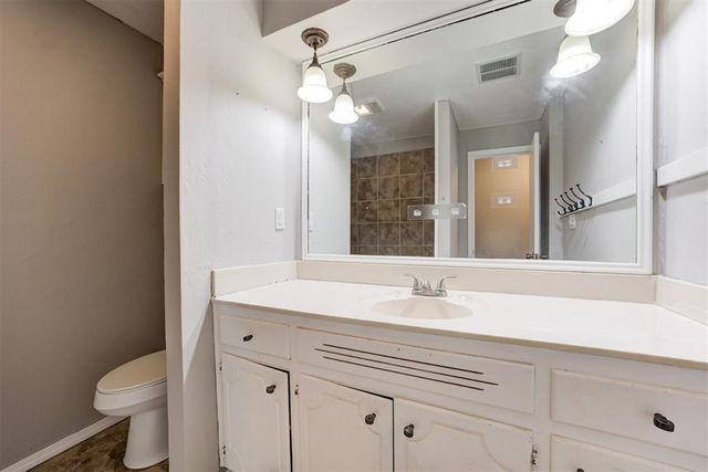 7024 S Kleiner Avenue, Oklahoma City, OK 73097