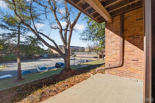 514 Coeur De Royale Drive 105, St Louis, MO 63141