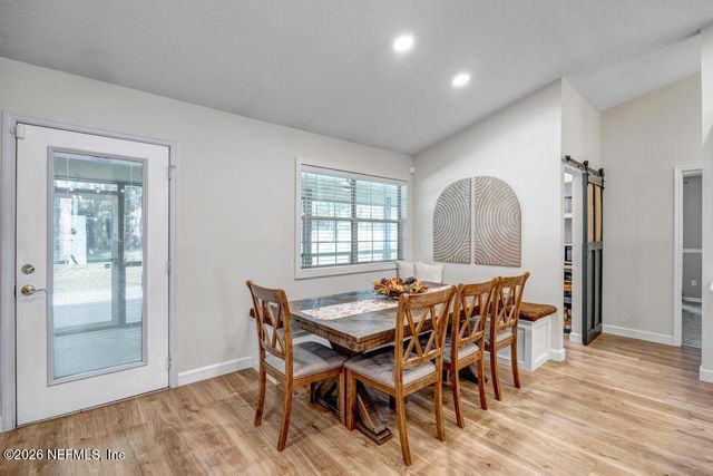 1929 VILLAGE TRAIL Way, Jacksonville, FL 32259