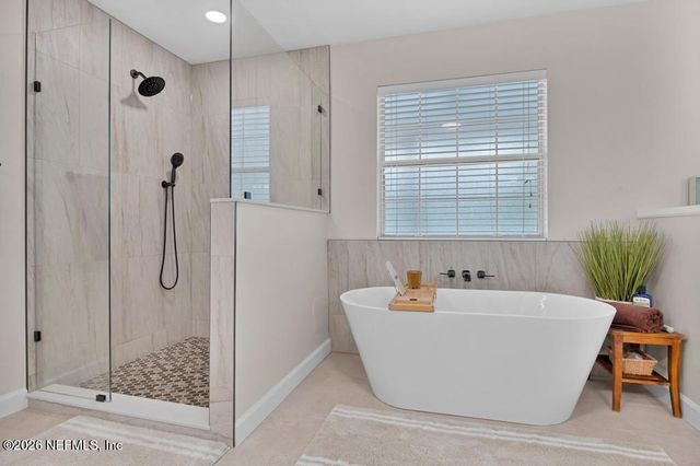 1929 VILLAGE TRAIL Way, Jacksonville, FL 32259
