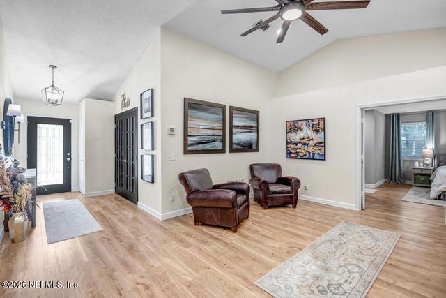 1929 VILLAGE TRAIL Way, Jacksonville, FL 32259