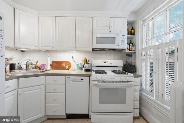 3267 PROSPECT ST NW, Washington, DC 20007