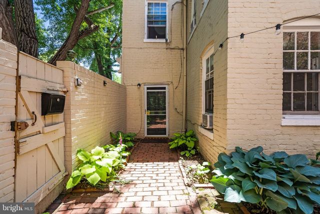 3267 PROSPECT ST NW, Washington, DC 20007