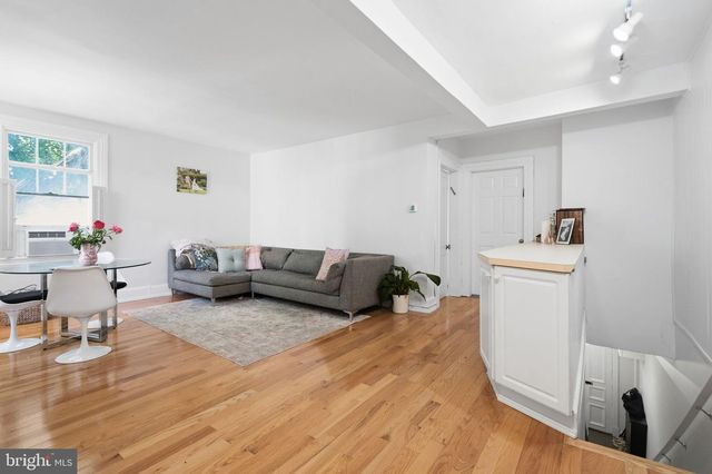3267 PROSPECT ST NW, Washington, DC 20007