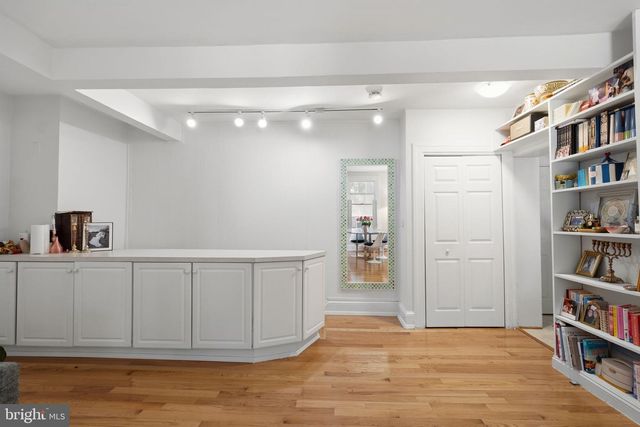 3267 PROSPECT ST NW, Washington, DC 20007