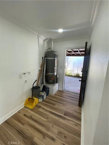 1424 W 9th, San Bernardino, CA 92411