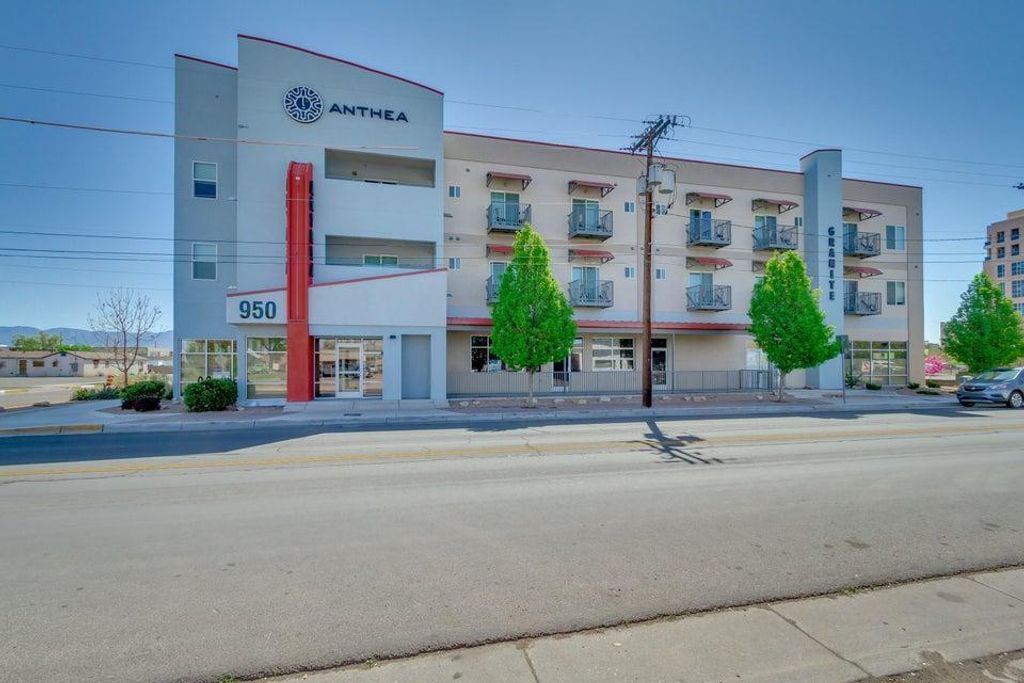 950 4th Street 303, Albuquerque, NM 87102