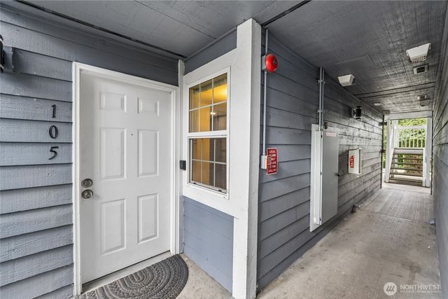 22831 30th Avenue S, Des Moines, WA 98198