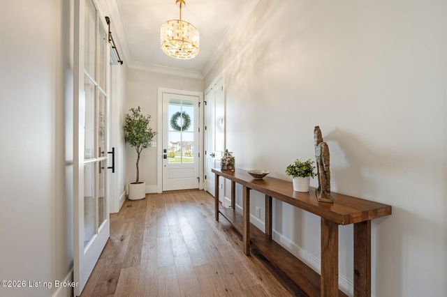 6112 Snapdragon Dr, Prospect, KY 40059