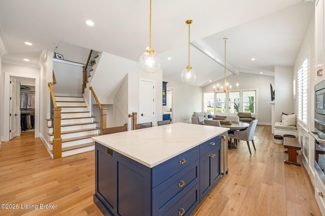 6112 Snapdragon Dr, Prospect, KY 40059