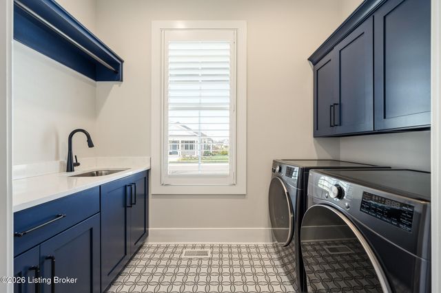 6112 Snapdragon Dr, Prospect, KY 40059