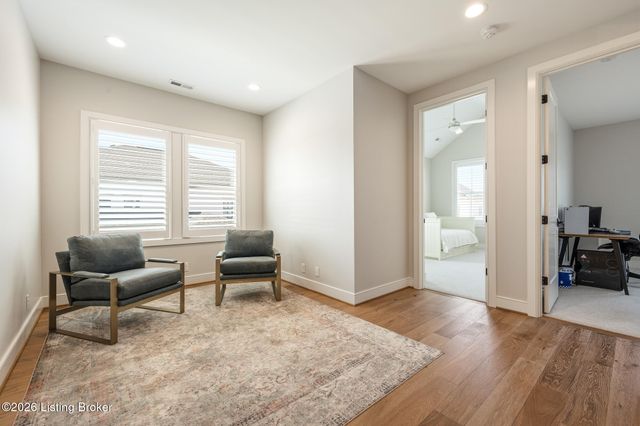 6112 Snapdragon Dr, Prospect, KY 40059