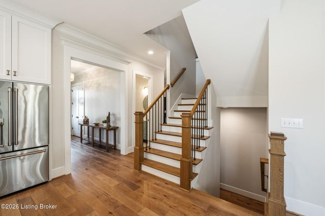 6112 Snapdragon Dr, Prospect, KY 40059