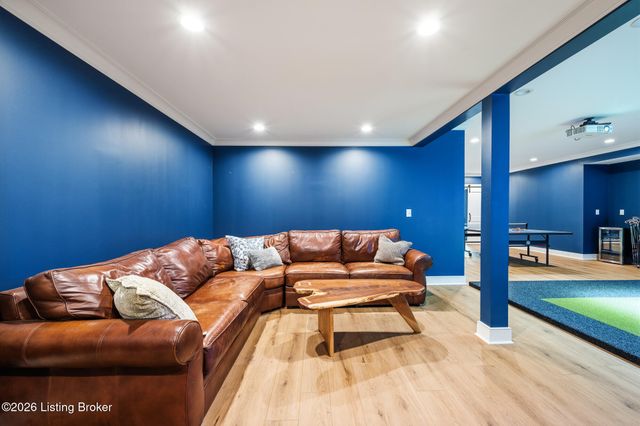 6112 Snapdragon Dr, Prospect, KY 40059