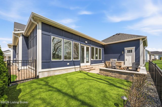 6112 Snapdragon Dr, Prospect, KY 40059