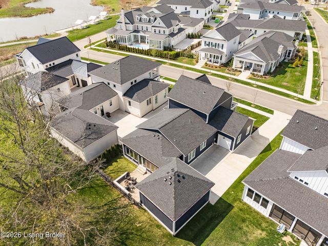 6112 Snapdragon Dr, Prospect, KY 40059