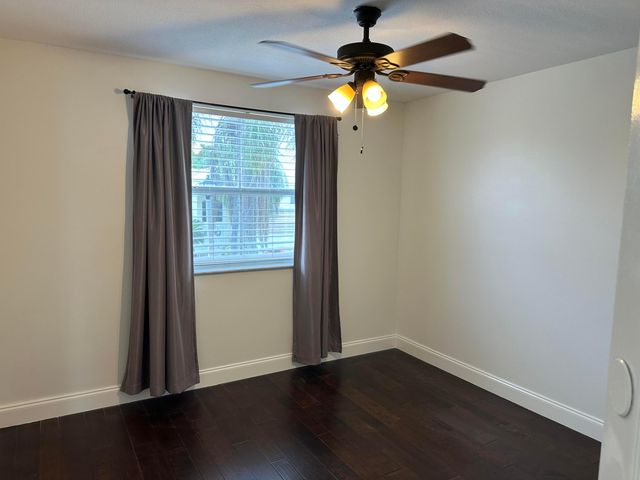 5220 NW 53rd Avenue, Coconut Creek, FL 33073