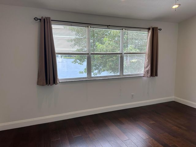 5220 NW 53rd Avenue, Coconut Creek, FL 33073