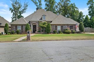 2 Cypress Valley Cv, Maumelle, AR 72113
