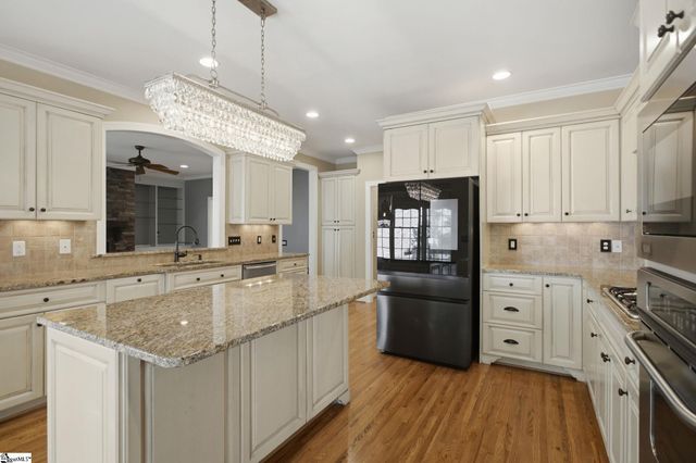 218 Hammetts Glen Way, Greer, SC 29650