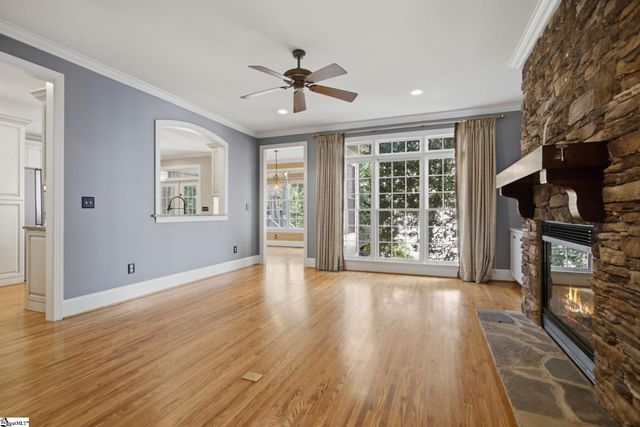 218 Hammetts Glen Way, Greer, SC 29650