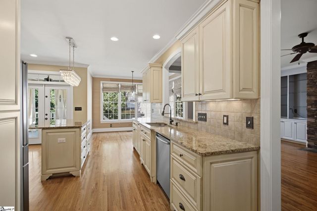 218 Hammetts Glen Way, Greer, SC 29650
