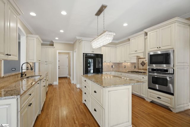 218 Hammetts Glen Way, Greer, SC 29650