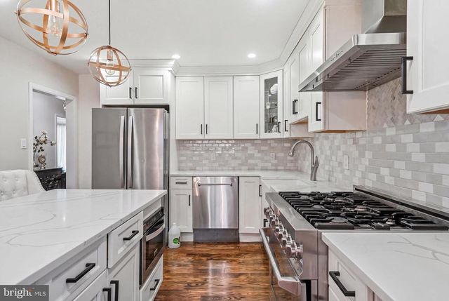300 COLUMBIA BLVD, Cherry Hill, NJ 08002