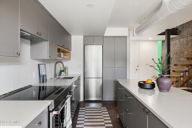4401 N 40TH Street 17, Phoenix, AZ 85018