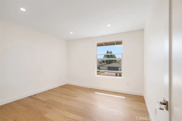 2880 Club House Road, Costa Mesa, CA 92626