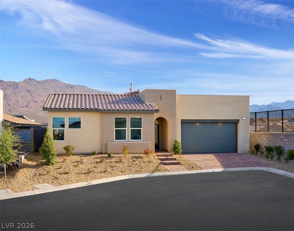 10301 Grey Poplar Court, Las Vegas, NV 89166