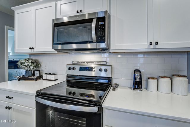 1209 Cherry Grove, Greeneville, TN 37745