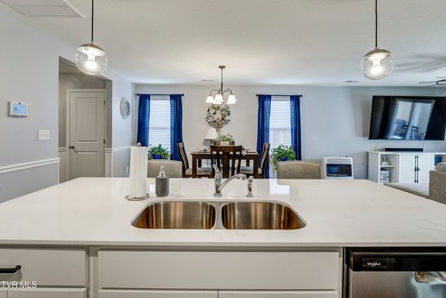 1209 Cherry Grove, Greeneville, TN 37745