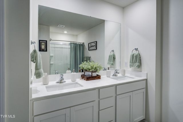 1209 Cherry Grove, Greeneville, TN 37745