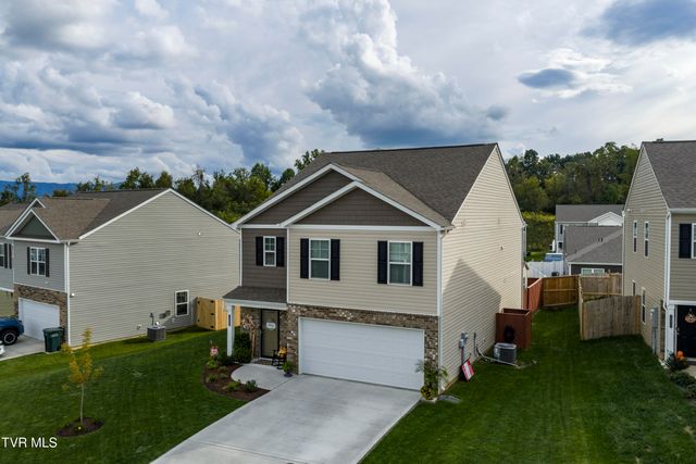 1209 Cherry Grove, Greeneville, TN 37745