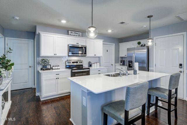 1209 Cherry Grove, Greeneville, TN 37745