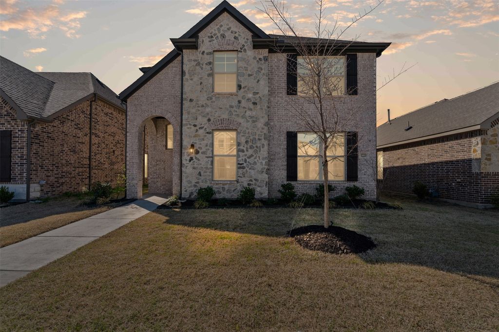 1220 Western Yarrow Avenue, Justin, TX 76247
