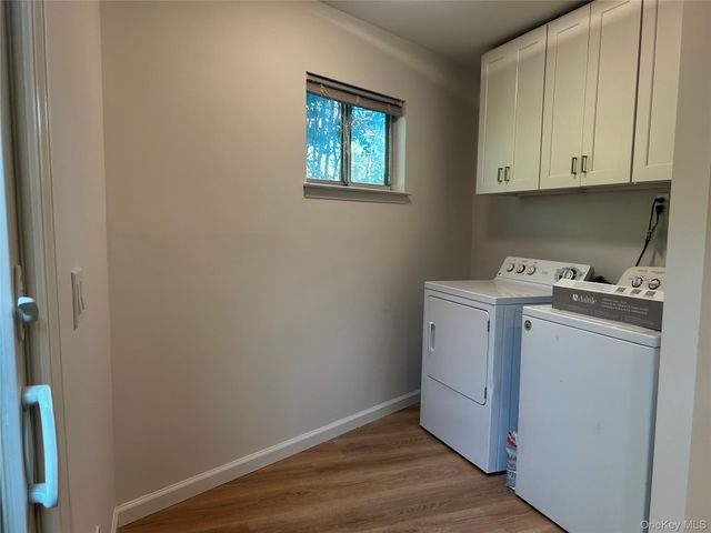10 Evelyn Drive, Commack, NY 11725