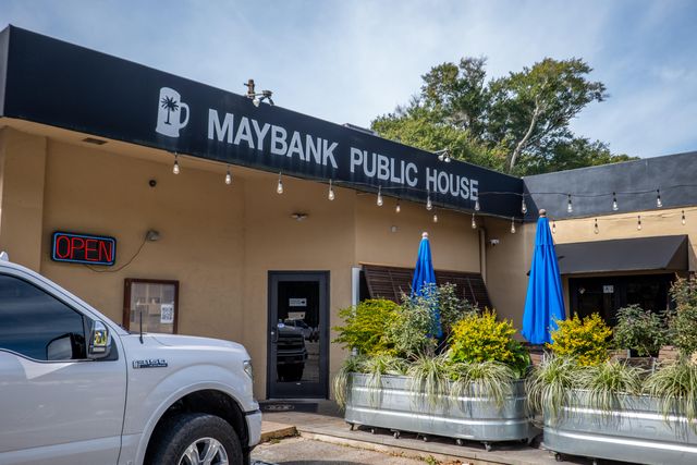 418 Caledon Court, Johns Island, SC 29455