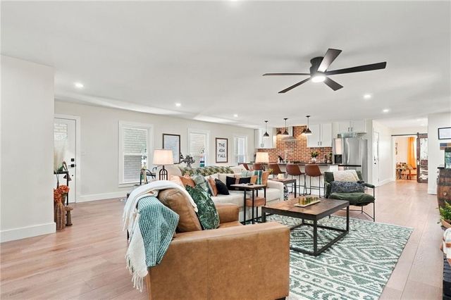 735 Lake Charles Way, Roswell, GA 30075