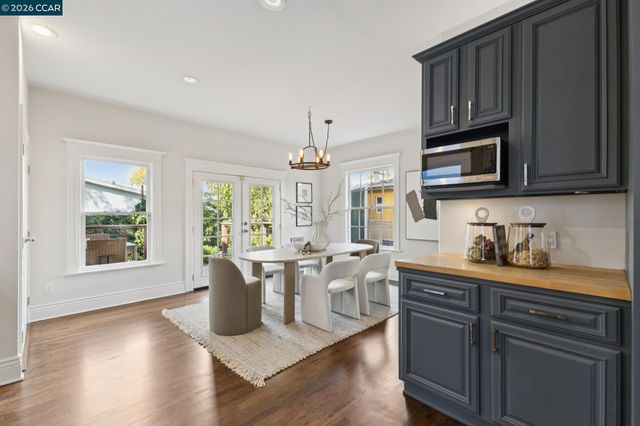702 33Rd St, Oakland, CA 94609