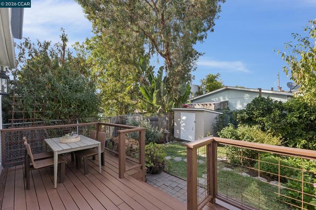 702 33Rd St, Oakland, CA 94609