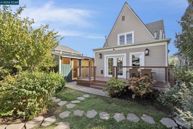 702 33Rd St, Oakland, CA 94609