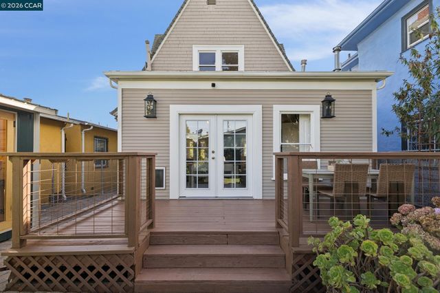 702 33Rd St, Oakland, CA 94609